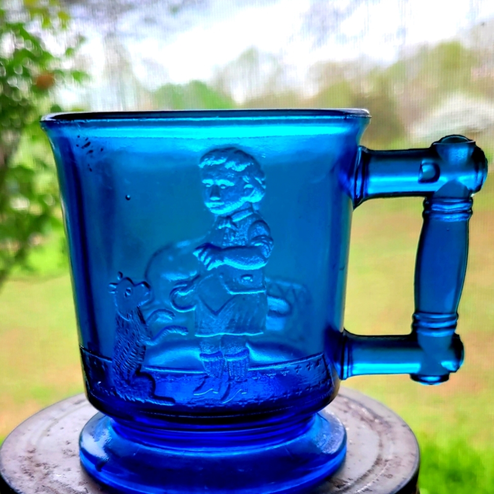 Vibtage Colbate Blue Child Mug with Child and Dog Design